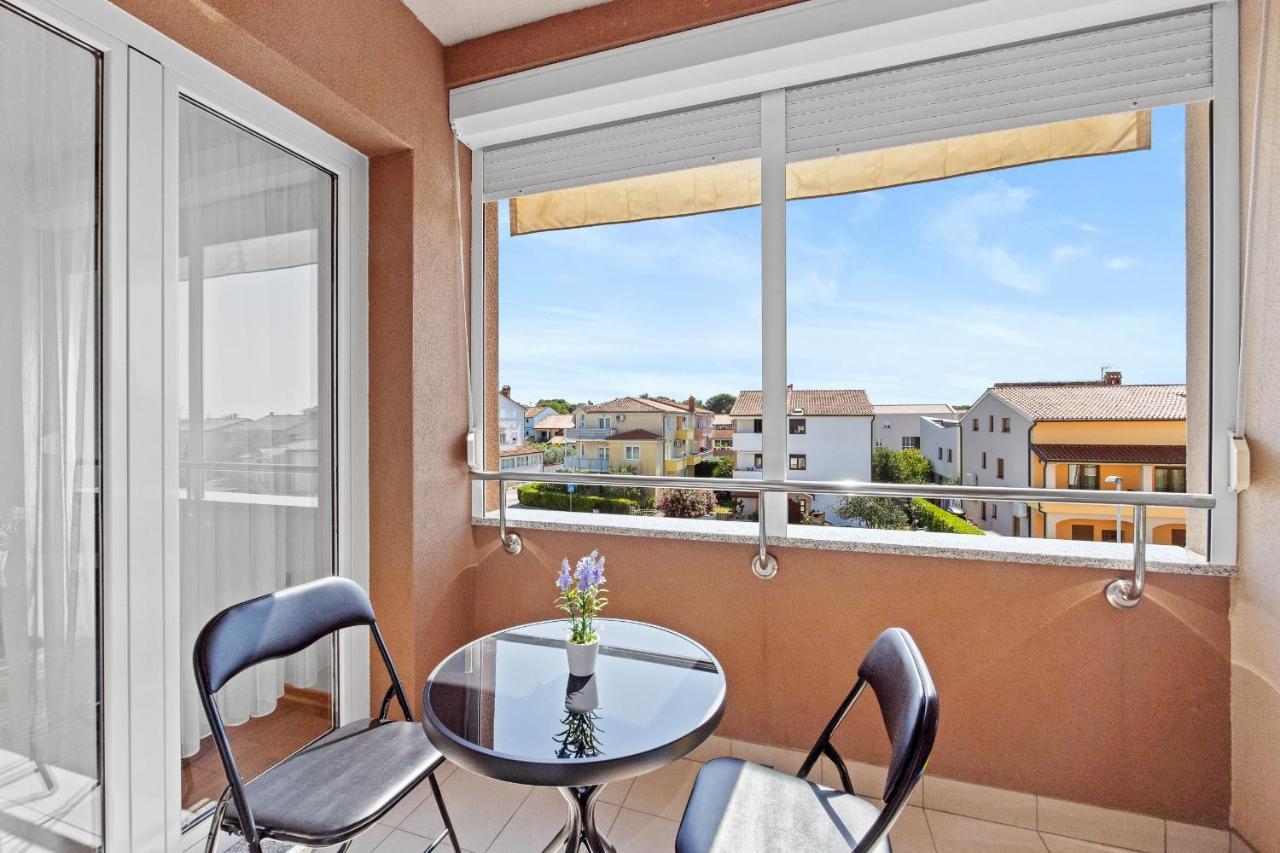 Feniks Fazana Apartman Екстер'єр фото
