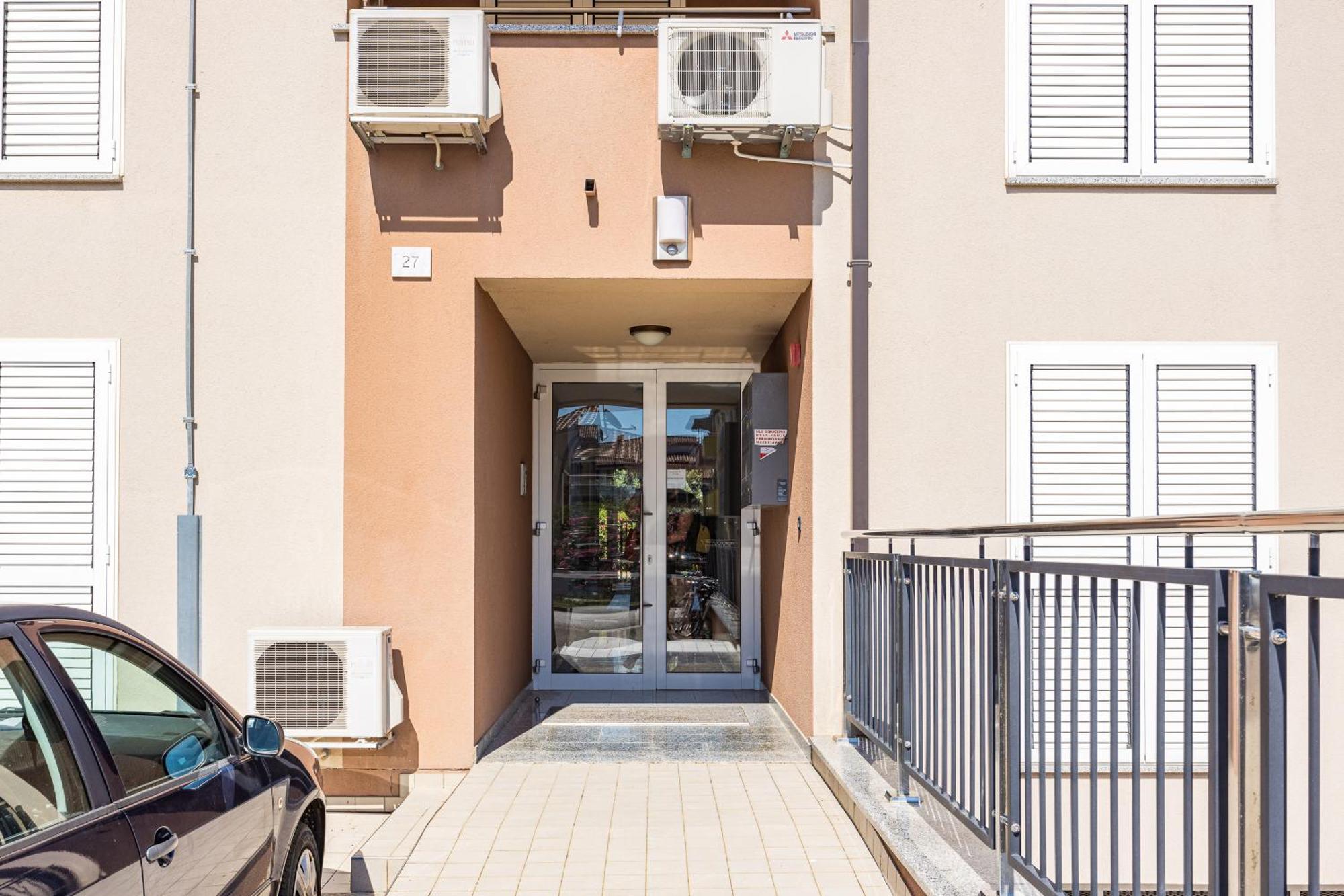 Feniks Fazana Apartman Екстер'єр фото