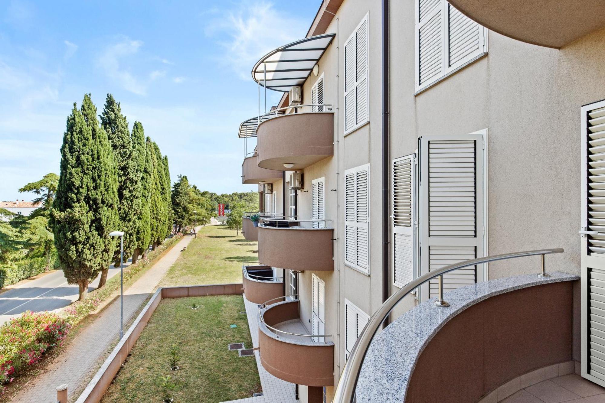 Feniks Fazana Apartman Екстер'єр фото